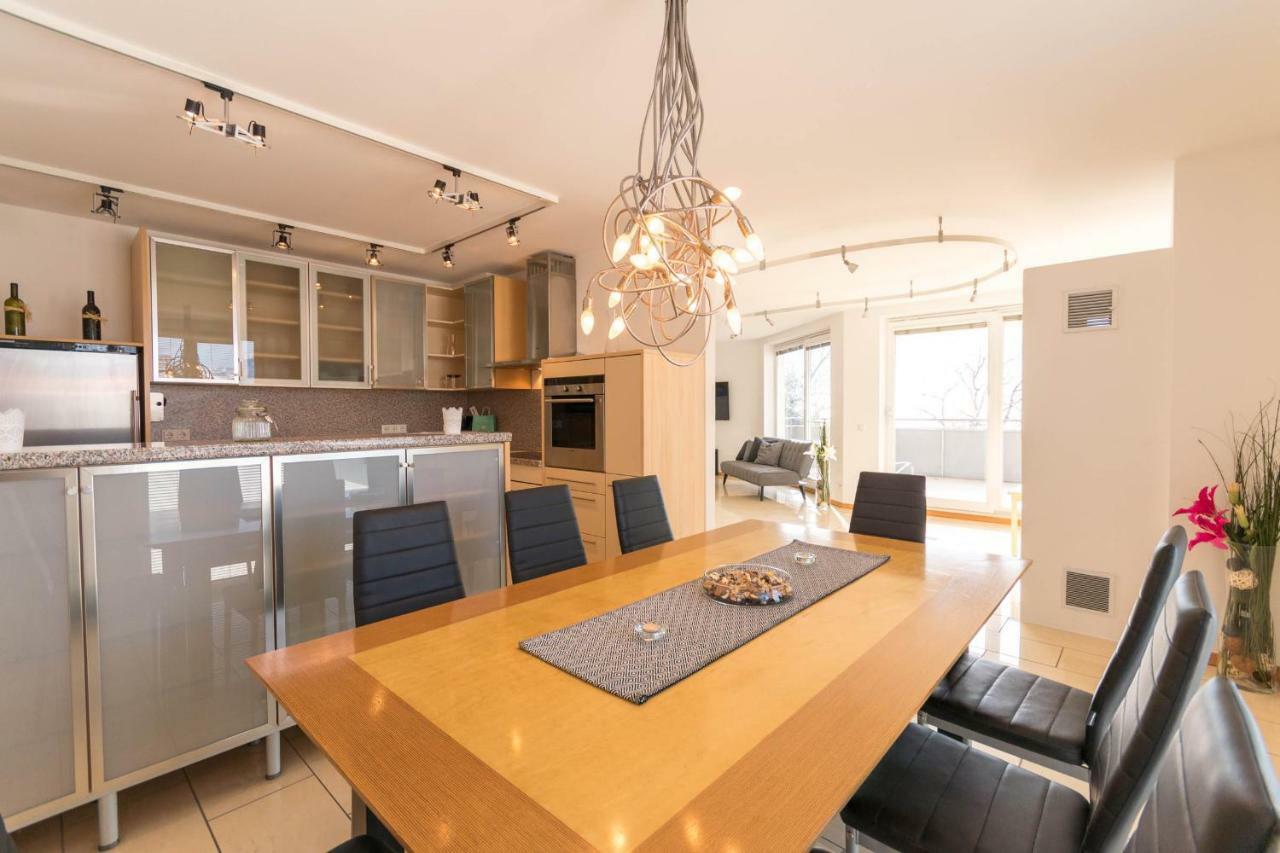 Ski-N-Lake - The Alps View Apartment Zell am See Bagian luar foto